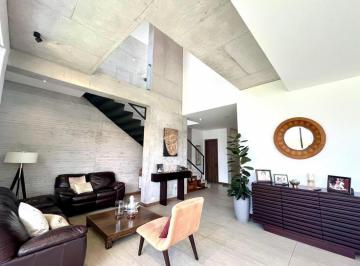 Casa · 270m² · 3 Habitaciones · 2 Estacionamientos · Casa Venta La Ceramica Sector Ruta Viva