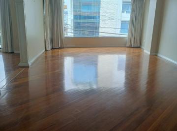 Departamento · 330m² · 3 Habitaciones · 2 Estacionamientos · Departamento Grande en Venta