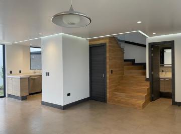 Casa · 136m² · 3 Habitaciones · 2 Estacionamientos · Casa de Renta/ Venta en Tumbaco Sector La Morita