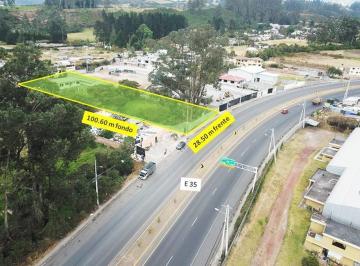 Terreno / Lote · 2867m² · Terreno de Venta en Pifo 2.867 m² en La Vía E35 con Doble Frente (Panamericana)