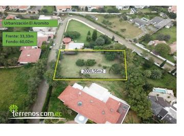 Terreno / Lote · 2000m² · Terreno de Venta en Cumbayá 2000 m². Urbanización El Aromito - Cumbayá.