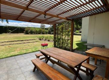 Casa de 4 habitaciones, Quito · Cumbayá, Lumbisí Vendo Casa
