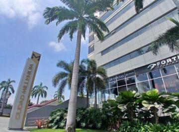 Oficina comercial · 45ha · 1 Estacionamiento · Venta Oficina Parqueo Edificio Platinum I La Aurora