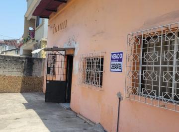 Casa de 3 habitaciones, Guayaquil · Casa Venta 6 de Marzo por Bolivia y Vacas Galindo