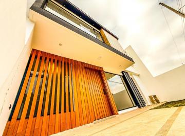 Casa en Venta de 3 habitaciones Machángara · Vendida Amplia con Amplio Frente 9 m² Dentro de Exclusiva Urbanización Cica2