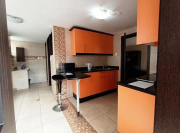 Cocina · Oportunidad: Departamento en Venta a Pocas Cuadras del Parque La Carolina – 3 Dorm., Quito