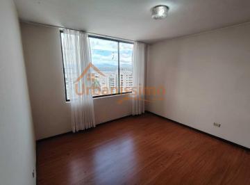 Departamento de 3 habitaciones, Quito · Hm / Sector Pinar Alto! Hermoso Departamento 146 m² en Venta 120.000 Usd