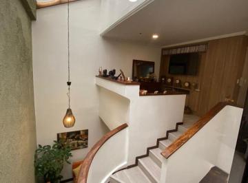 Casa de 3 habitaciones, Cuenca · Casa en Venta, a Pocos m del Supermaxi Americas