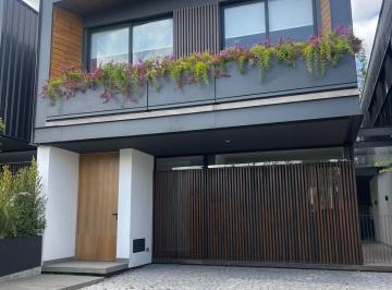 Casa de 3 habitaciones, Quito · Linda Casa en Conjunto, Sector Calle Boyaca