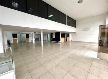Bodega-Galpón de 22 habitaciones, Guayaquil · Vendo Grande Local Para Venta de Carros, Showroom 22 Oficinas