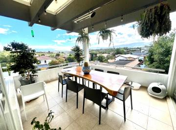 Departamento de 3 habitaciones, Quito · Cumbaya en La Urbanización Los Eucaliptos – Vendo Departamento de 305 m²