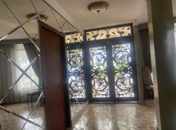 Casa de 5 habitaciones, Guayaquil · Alquilo Amplia Casa en Urdesa Central