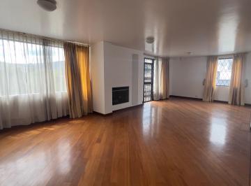 Departamento de 3 habitaciones, Quito · Departamento en Venta, 3 Dorm., Urbanización El Condado