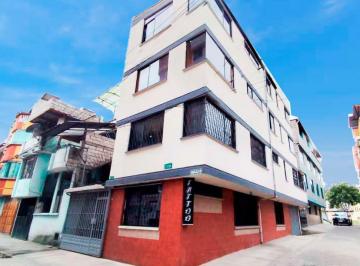 Casa de 6 habitaciones, Quito · Casa Rentera en Venta 471 m² en Sector Ajaví