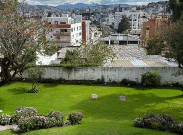Terreno / Lote · 930m² · Vendo Terreno con Hermosa Vista en El Quito Tenis