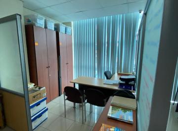 Oficina comercial , Guayaquil · Vendo Oficina en Kennedy, norte, Plaza Center, Seguridad 247