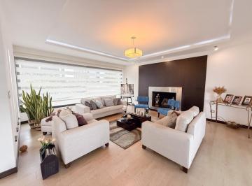 Casa de 5 habitaciones, Cuenca · Casa en Venta en San Joaquín, 1400 m² de Terreno y 5 Dorm.