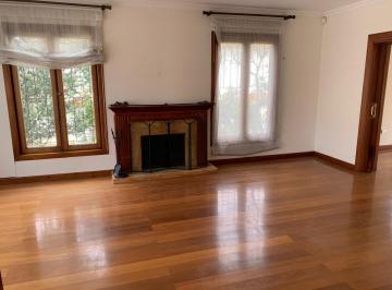 Casa de 3 habitaciones, Quito · Arriendo y Vendo Casa en Campo Alegre 300 m² $2.300 y $420.000