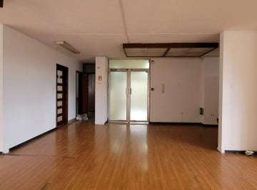 Oficina comercial de 1 habitación, Quito · Oficina Av Mariana de Jesús