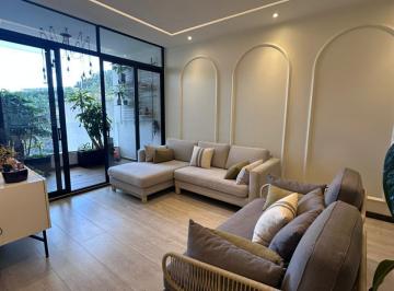 Departamento de 3 habitaciones, Quito · Moderno Departamento con Balcón - Lomas de Monteserrin