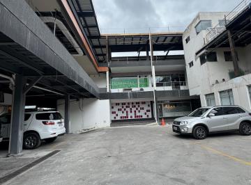 Local comercial , Quito · En Plaza Comercial (De Arriendo Hermosos Locales) Cumbaya
