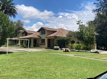Hacienda-Quinta de 5 habitaciones, Quito · Finca de 12 Hectáreas de Venta en Yaruquí, Barrio Otón