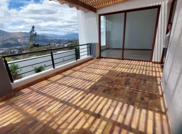 Casa de 3 habitaciones, Quito · Hermosa Vista - Casa en Conjunto - San Juan Alto