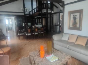 SALA-COMEDOR · Casa en Venta Sector Cumbaya con Suite Adicional