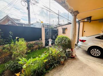 Casa de 4 habitaciones, Quito · Oportunidad! Casa $190.000 de 4 Dorm. Sector Real Audiencia - Col. Matovelle