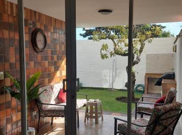 Casa de 3 habitaciones, Quito · Vendo Casa en Conjunto Privado - Sector Lumbisí a Pocos Minutos Ruta Viva