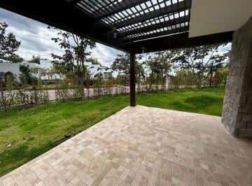 Jardín · Departamento en Renta con Jardín 2 Habitaciones