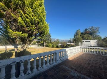 Hacienda-Quinta · 347m² · 3 Habitaciones · Quinta en Tumbaco