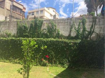 Terreno / Lote · 497m² · 4 Habitaciones · 3 Estacionamientos · Quito Terreno o Casa de Venta Sector Quito Tenis Bajo