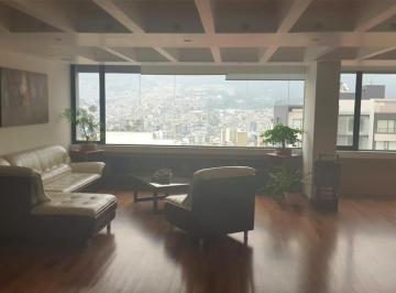 Departamento · 300m² · 3 Habitaciones · 2 Estacionamientos · Quito Gonzalez Suarez Departamento de Venta Remodelado