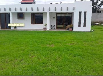 Casa · 300m² · 3 Habitaciones · 3 Estacionamientos · Puembo Casa en Venta por Estrenar Sector Club Arrayanes