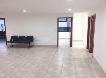Oficina comercial · 144m² · 2 Habitaciones · 2 Estacionamientos · Oficina Ejecutiva 145 m² Centro Iñaquito - Excelente Ubicación y Precio