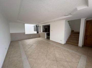 Casa de 3 habitaciones, Quito · Vendo Casa, Sector Norte, Kennedy