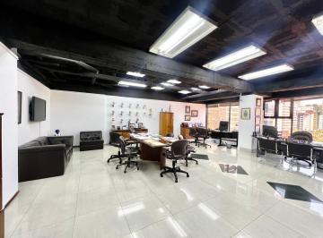 Oficina comercial · 160m² · 2 Estacionamientos · Mv - Sector Republica del Salvador en Venta Oficina 160 m²