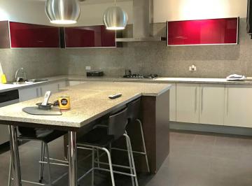 Departamento de 4 habitaciones, Quito · Se Vende Penthouse Sector Bellavista