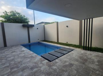 Casa de 4 habitaciones, Guayaquil · Venta de Casa Samborondon - Mariuxi Rugel