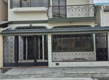 Casa de 5 habitaciones, Guayaquil · Amplia y Hermosa Casa de Venta o de Alquiler en Urdenor
