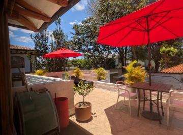 Casa de 4 habitaciones, Quito · Hermosa Casa Rustica de Venta, Tumbaco