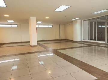 Local comercial · 180m² · 1 Habitación · 9 Estacionamientos · Ponceano, de Oportunidad Local Comercial en Renta, 180 m²