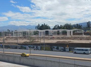 Bodega-Galpón de 24 habitaciones, Quito · Rento y Vendo Galpones por Estrenar Sector Oyambarillo