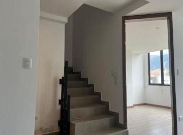Departamento · 91m² · 3 Habitaciones · 1 Estacionamiento · Duplex Tres Dorm. - Cuenca
