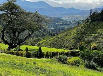Terreno / Lote , Quito · Pakakuna Gardens Terreno 1.292 m² de Venta Checa