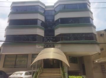 Consultorio · 69m² · Consultorio Medico Semi Amoblado en en Edificio Cemedik