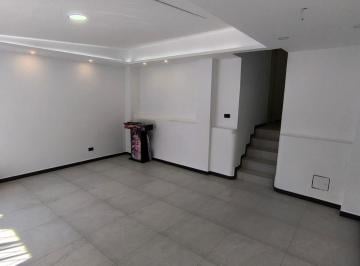 Casa · 184m² · 5 Habitaciones · 1 Estacionamiento · Casa en Calderón