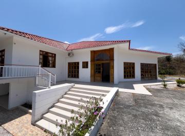 Casa de 5 habitaciones, Guayaquil · Casa con 5 Recámaras en Alquiler con 2510 m² Vía a La Costa