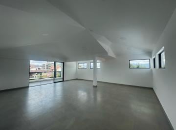 Local comercial · 80m² · 15 Estacionamientos · Local - Cumbayá